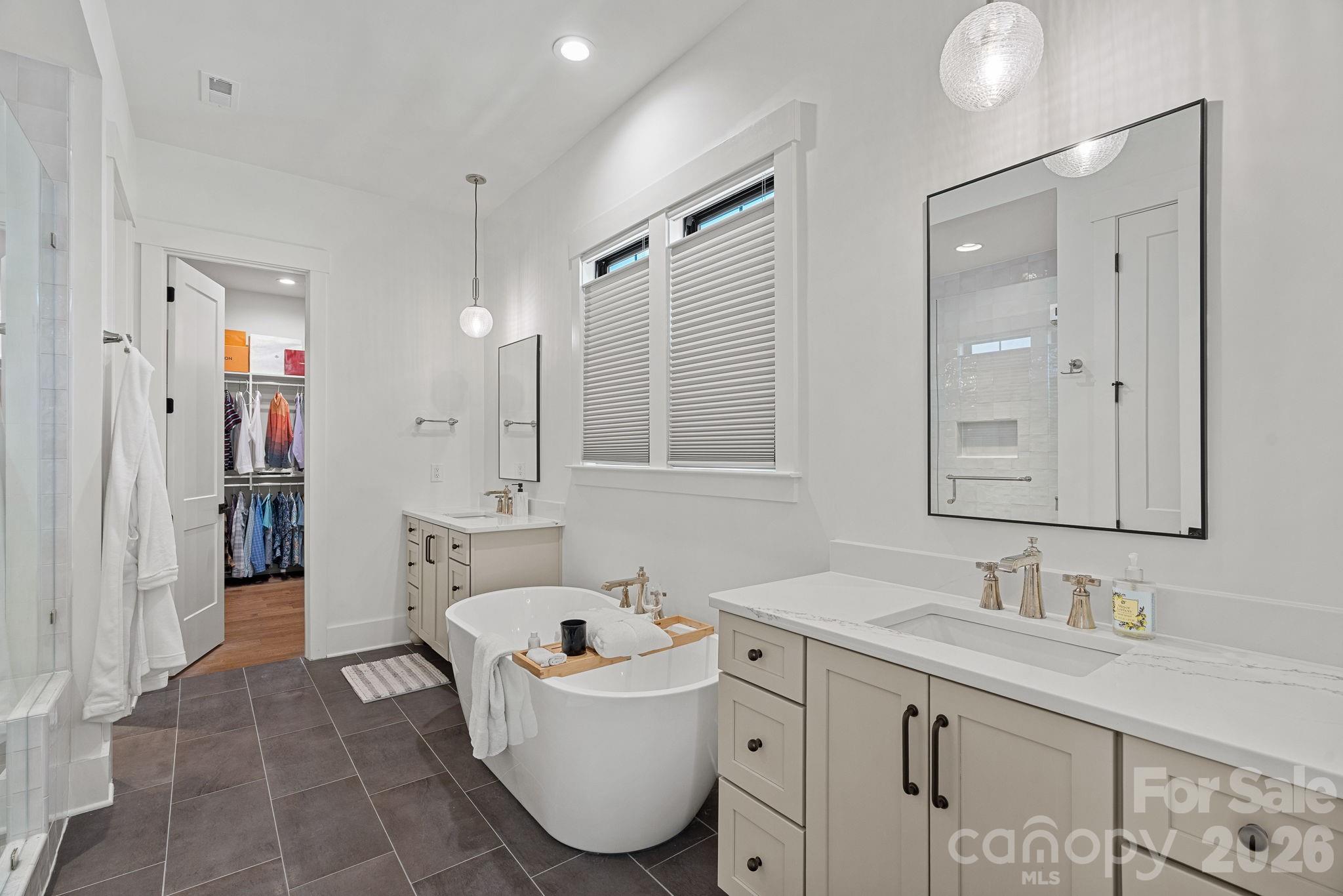 Cambridge Square - Residential