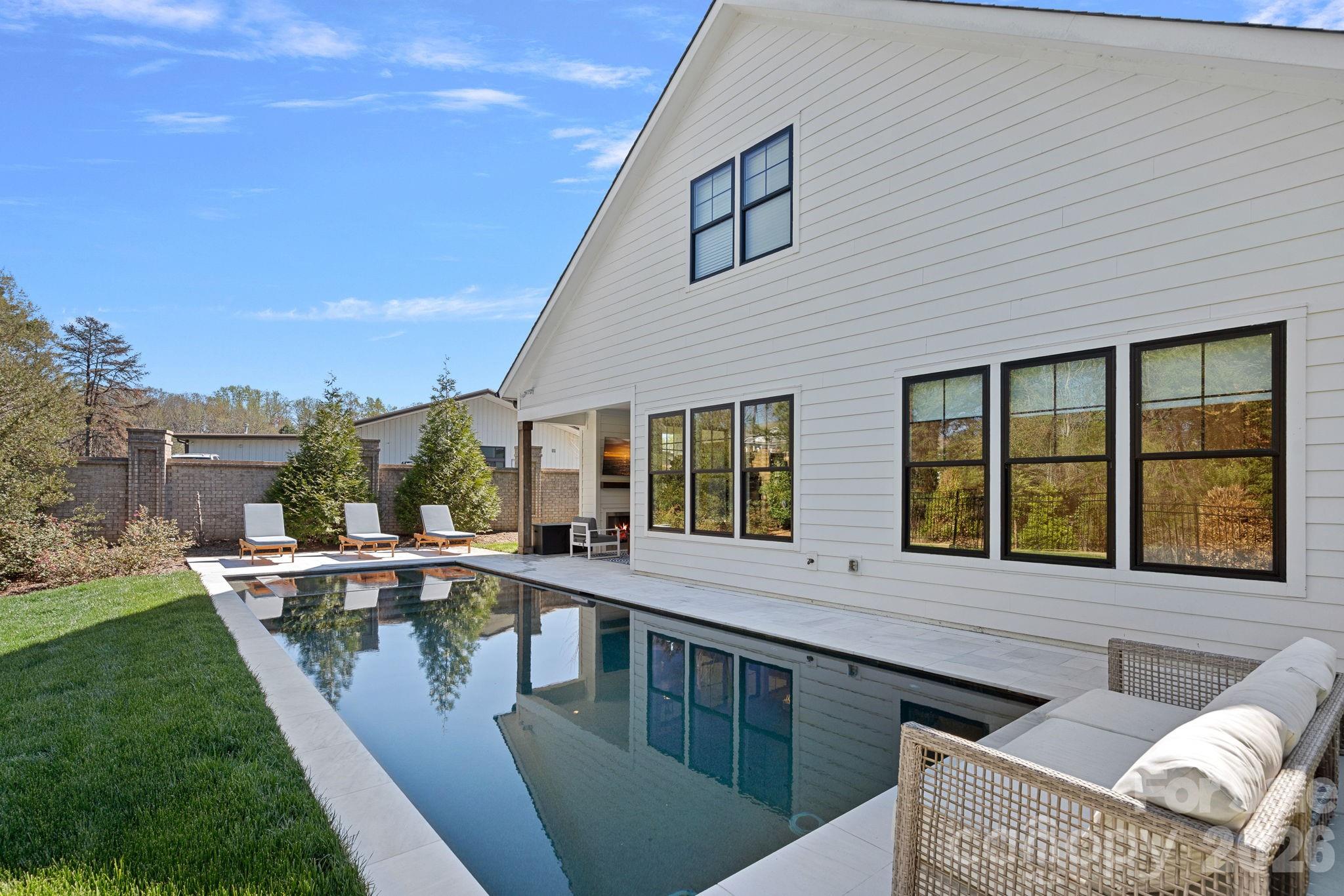 Cambridge Square - Residential