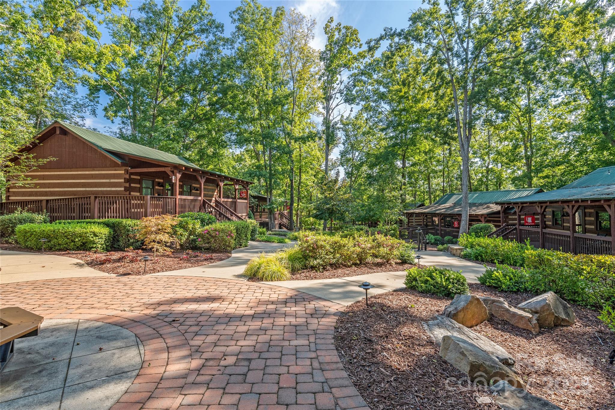 Tree Tops - Residential