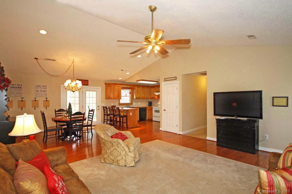 Three Oaks - Residential