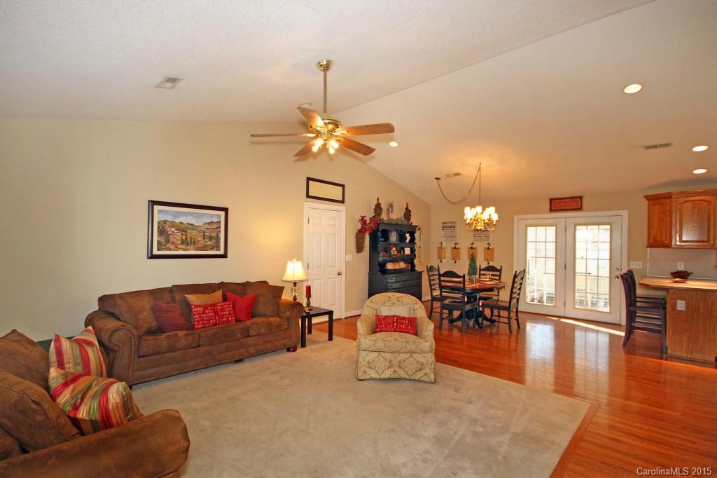 Three Oaks - Residential