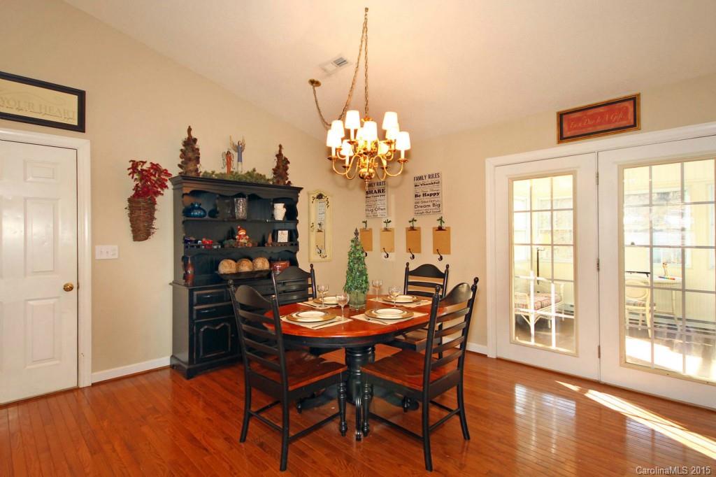 Three Oaks - Residential