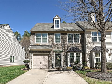 9740 Springholm Drive Charlotte NC 28278