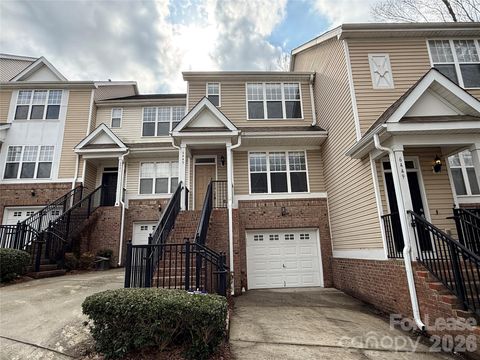 Photo of 6445 Terrace View Court, Charlotte, NC 28269 (MLS # 4349100)