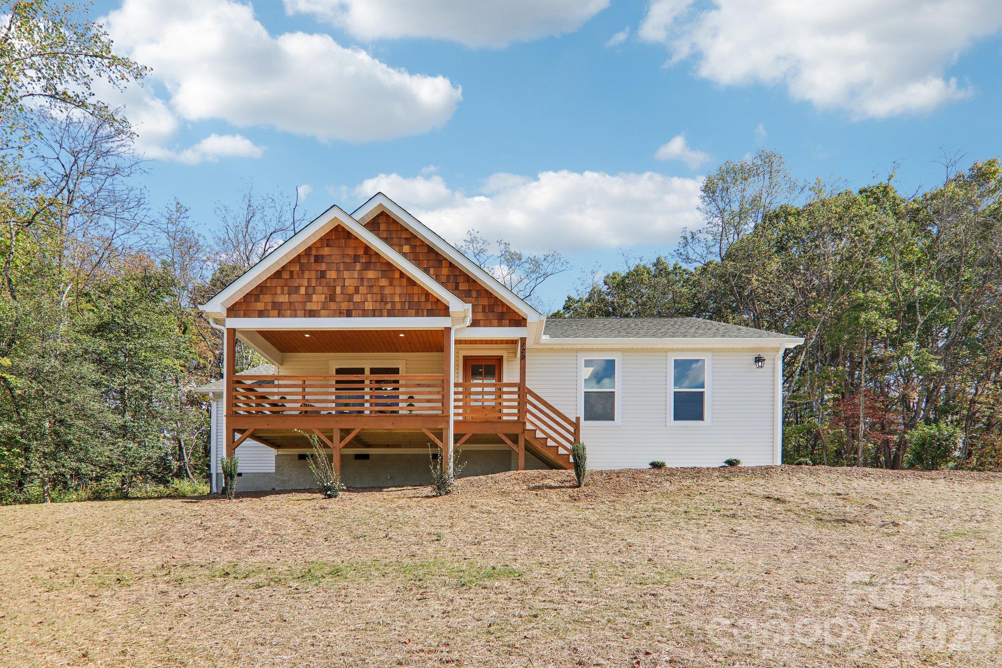 129 Lincoln Ridge Drive 3