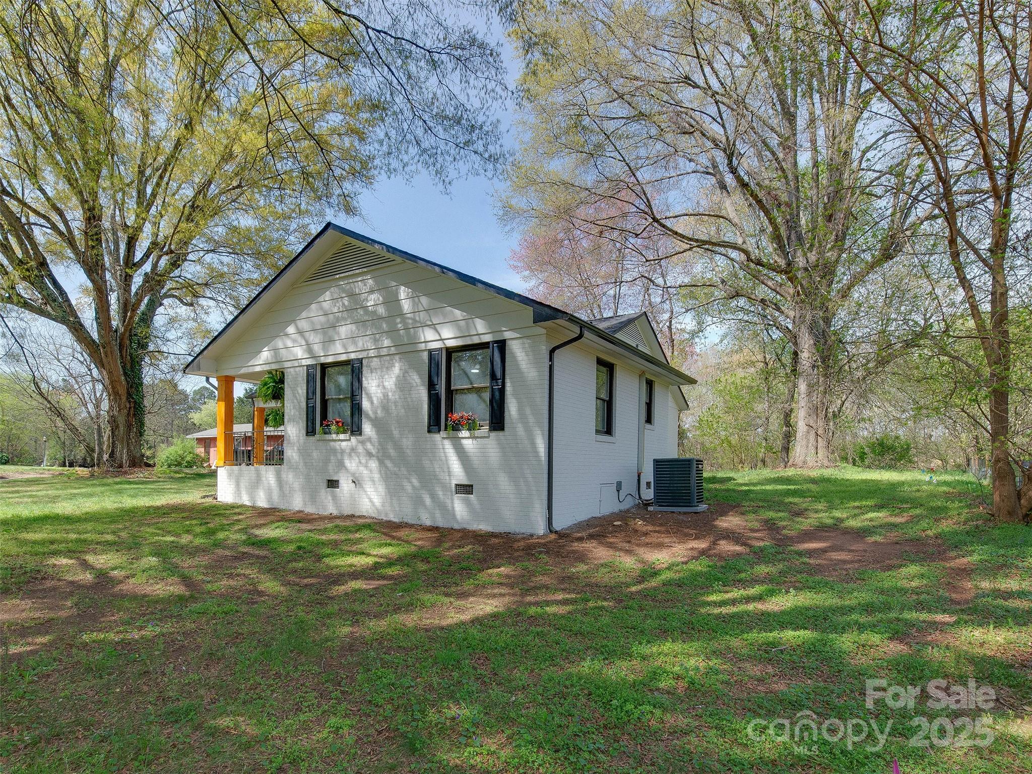 1209 Mount Ulla Highway