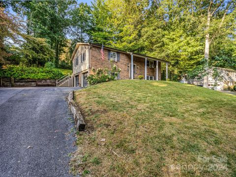 A home in Hendersonville