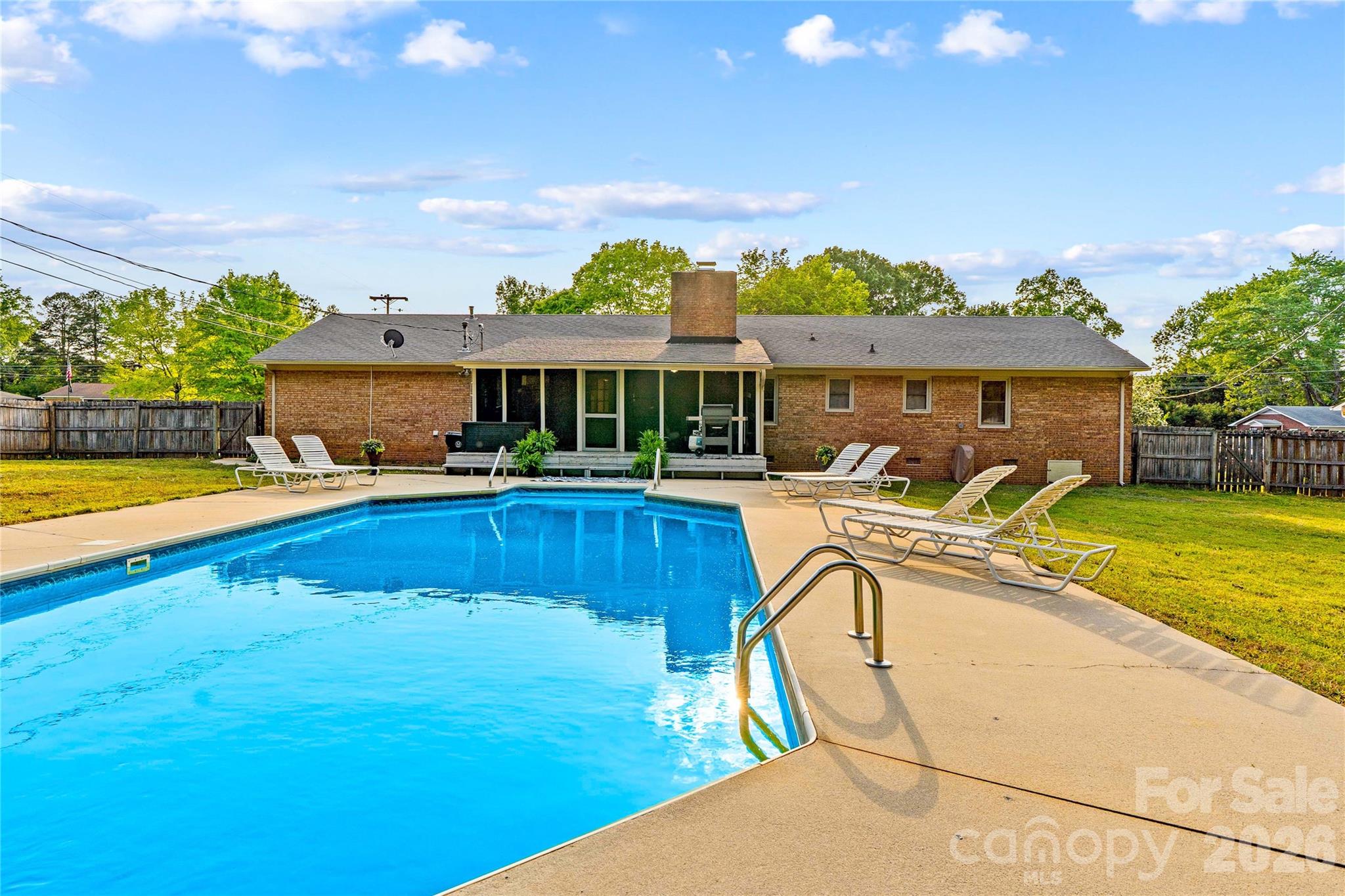 868 Fieldstone Road