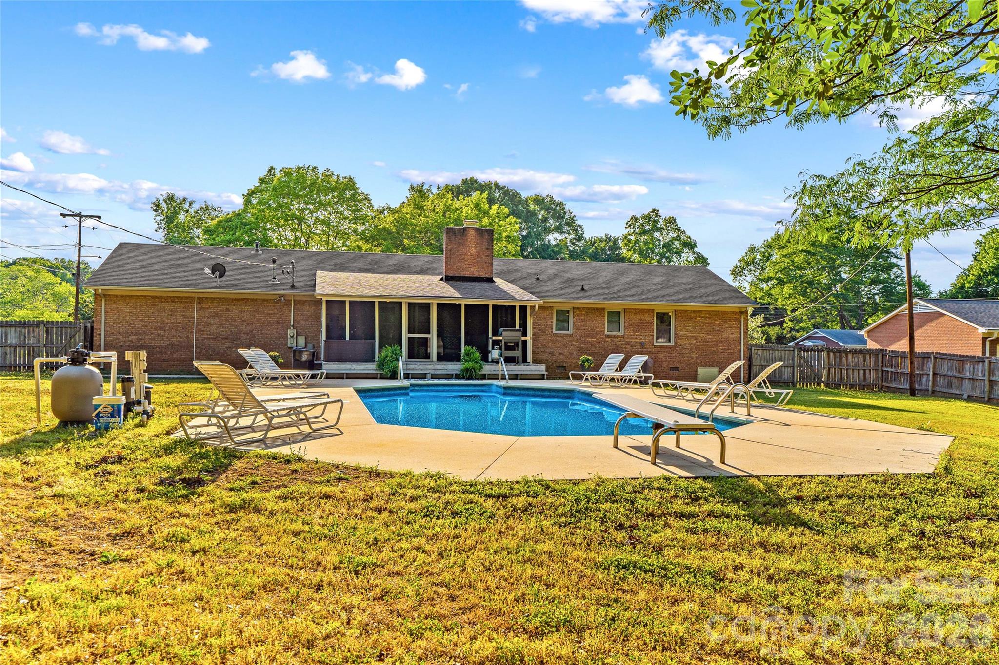 868 Fieldstone Road