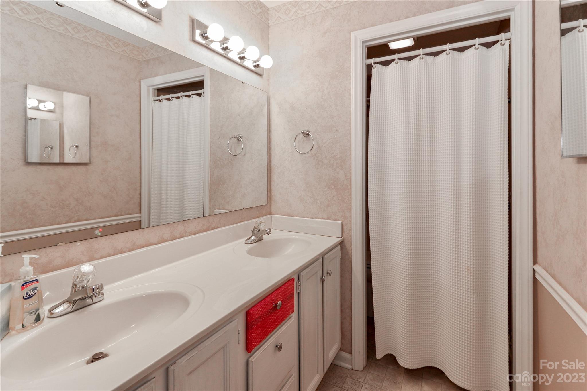 Mallard Head Condos - Residential