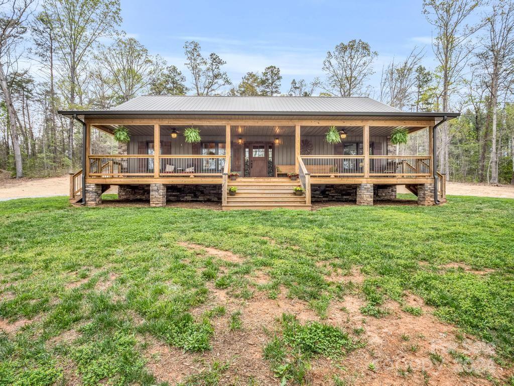 2068 Mountain Creek Road