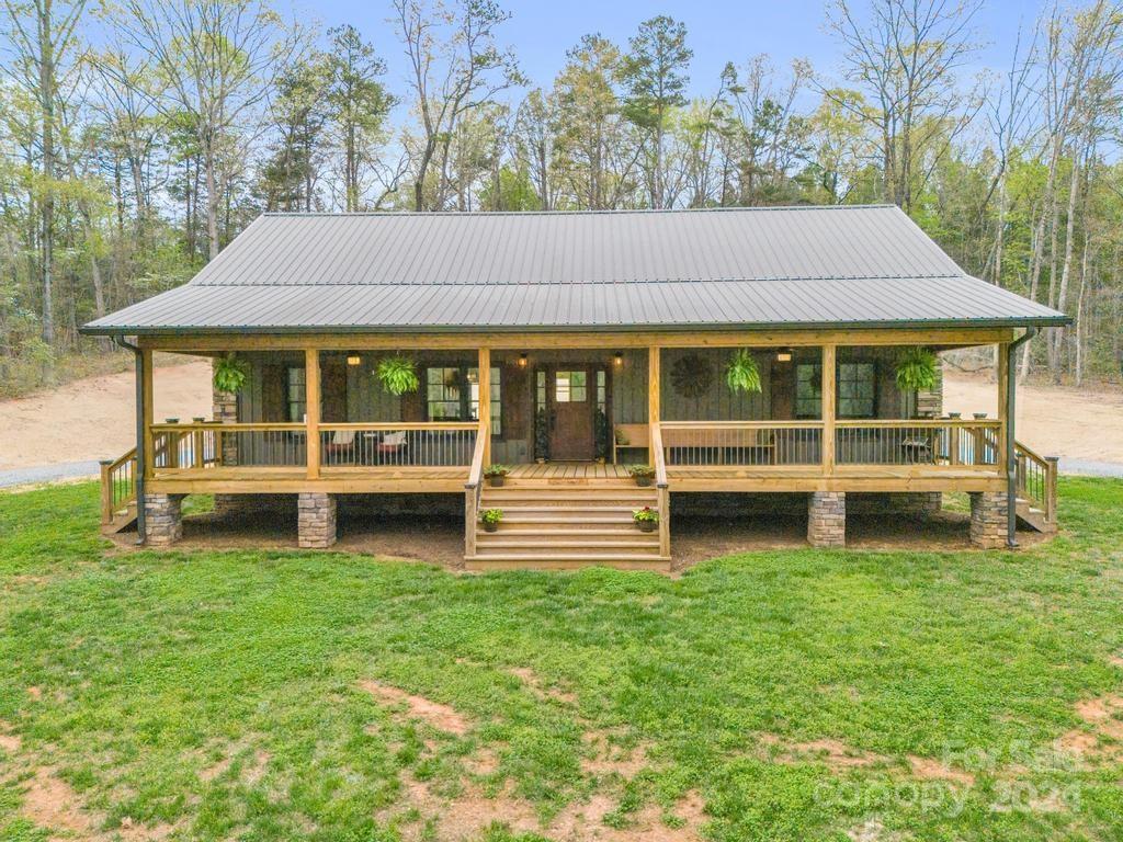 2068 Mountain Creek Road