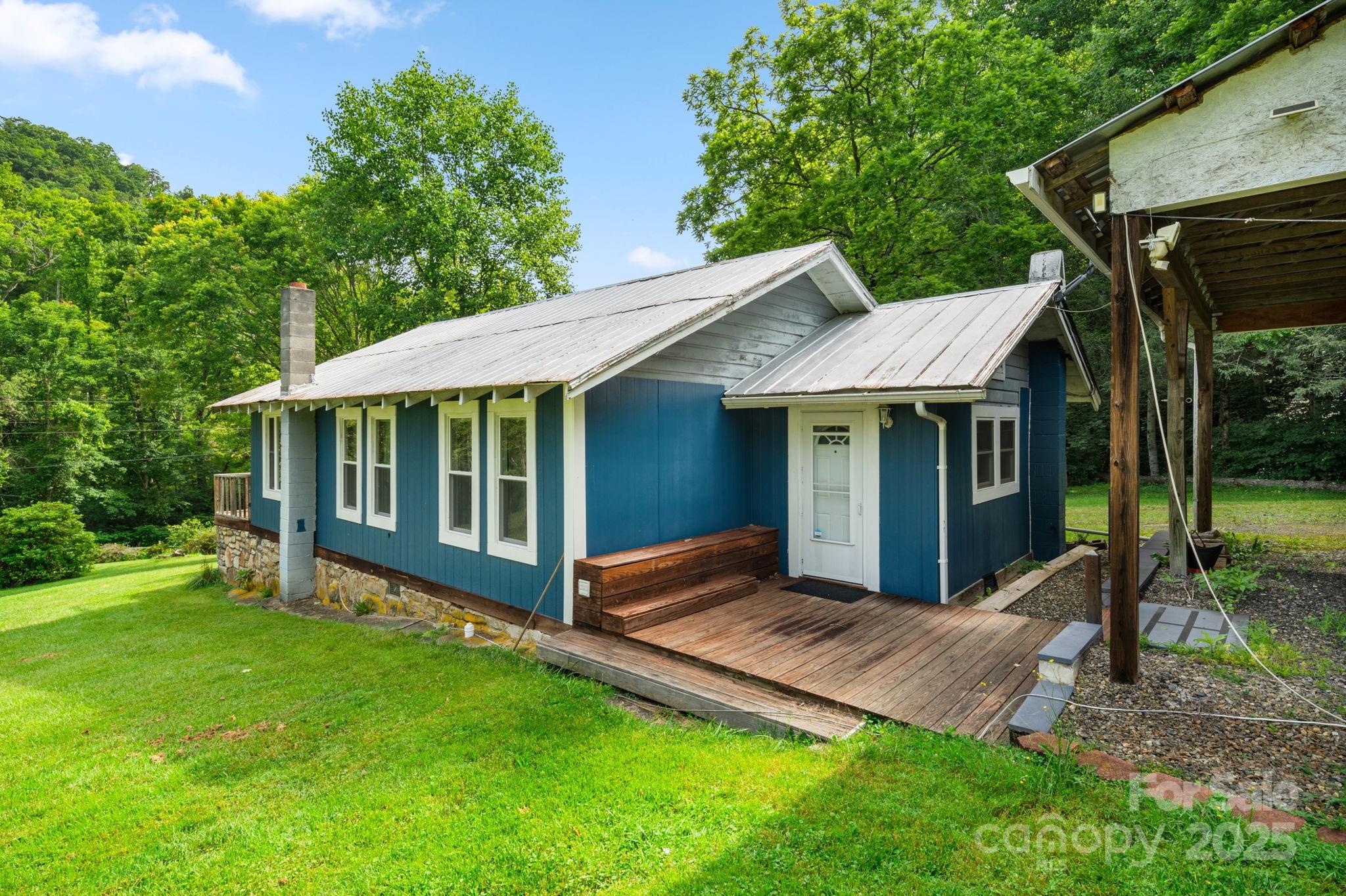 2428 Hamburg Road