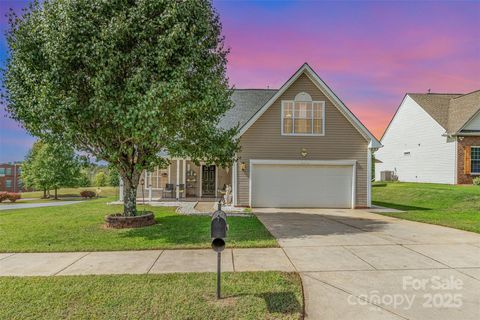 Photo of 1703 Wagner Pointe Drive NW, Conover, NC 28614 (MLS # 4310592)