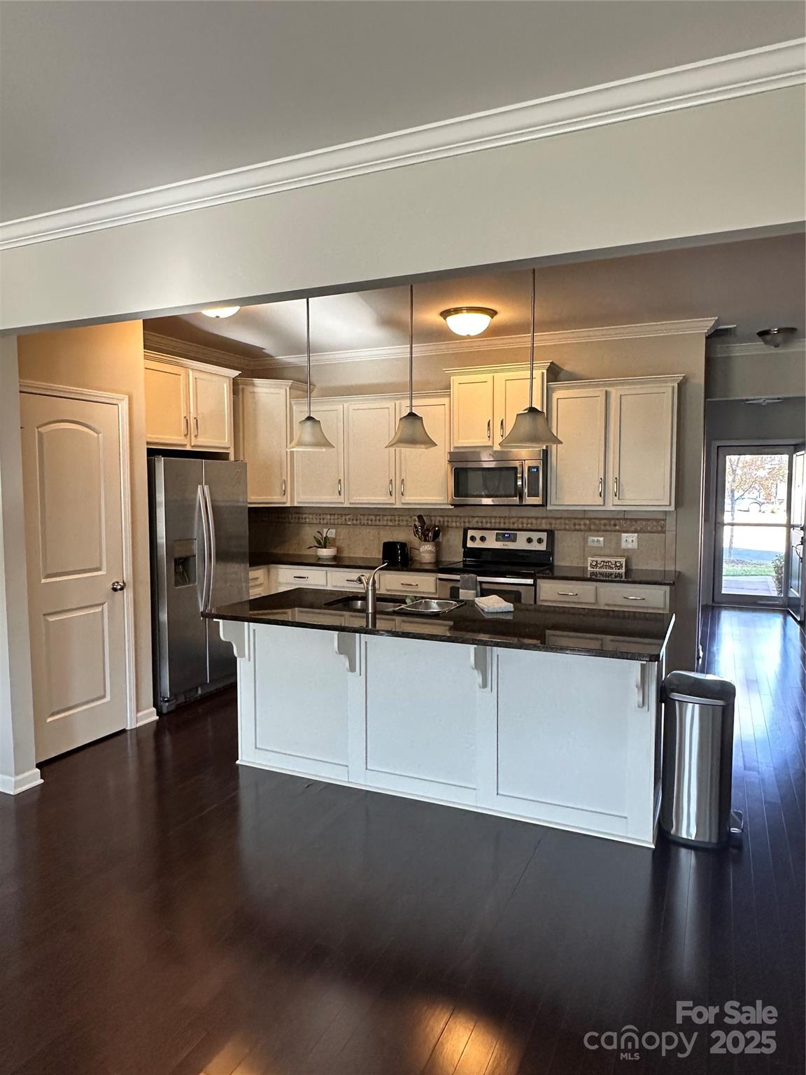 878 Summerlake Drive