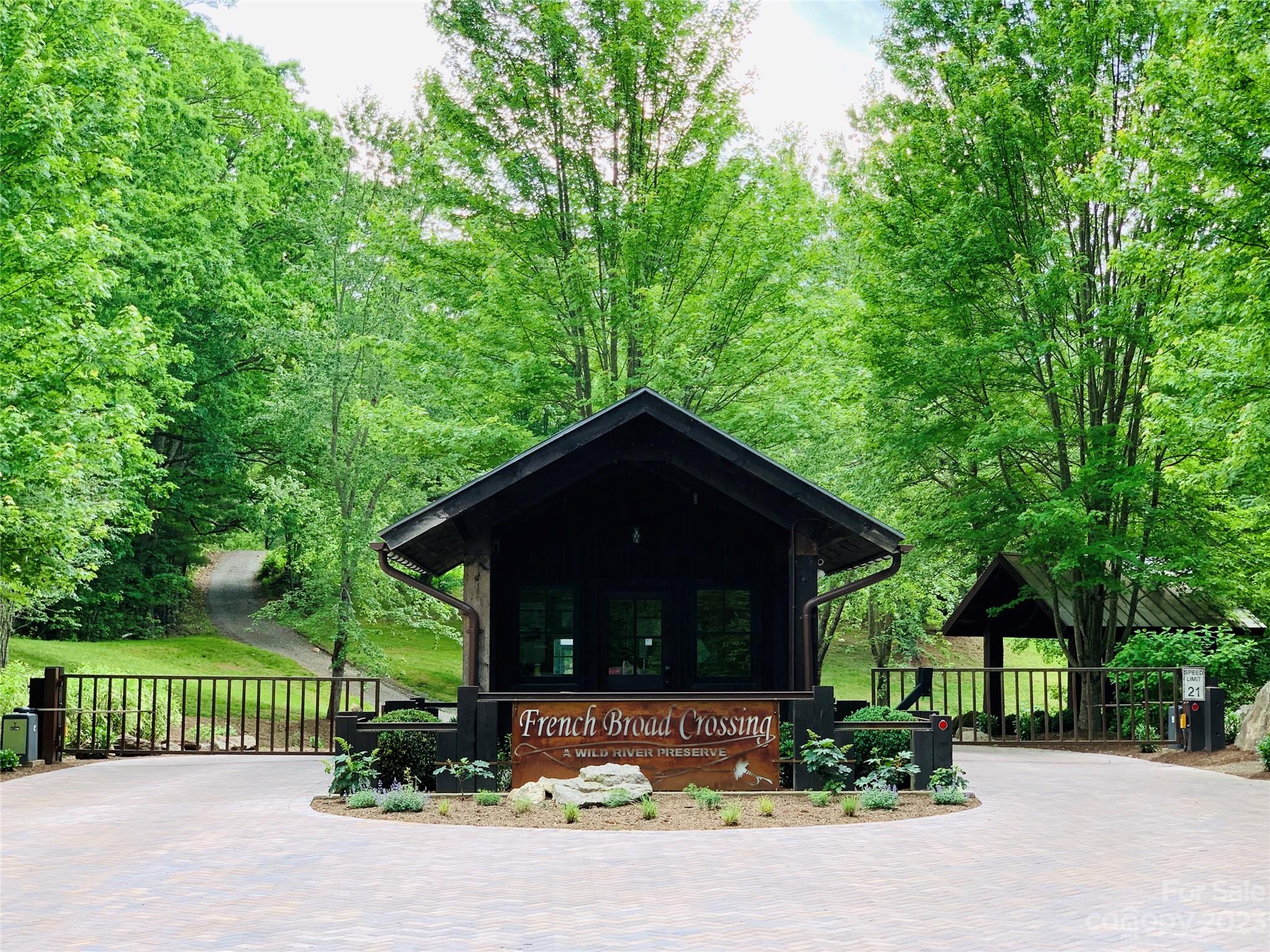 French Broad Crossing - Residential