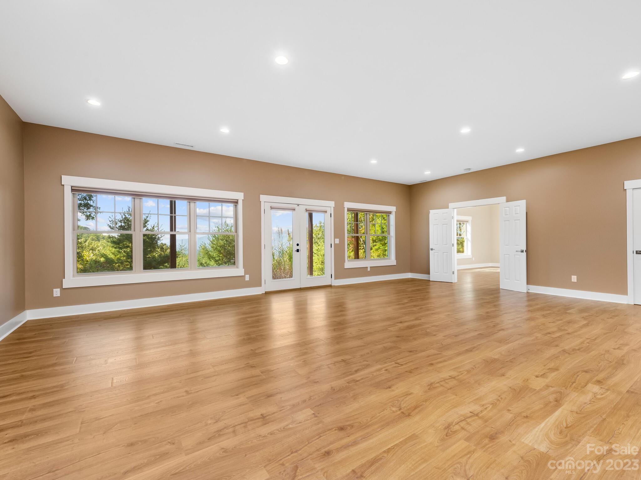 French Broad Crossing - Residential