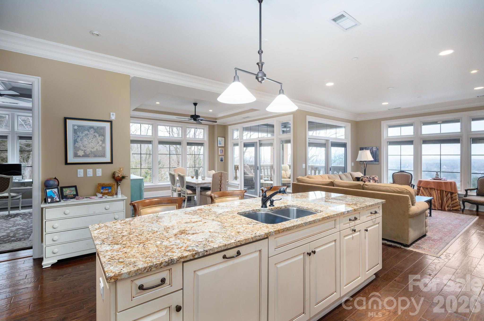 The Fitzgerald Condominium - Residential