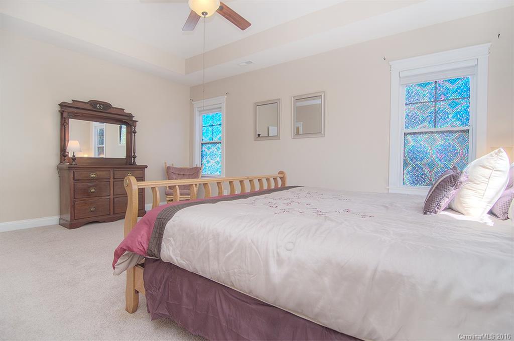 Lake Shore - Residential