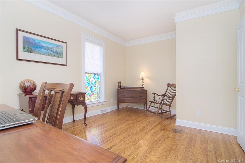 Lake Shore - Residential