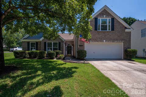 Photo of 11132 Chastain Parc Drive, Charlotte, NC 28216 (MLS # 4410267)