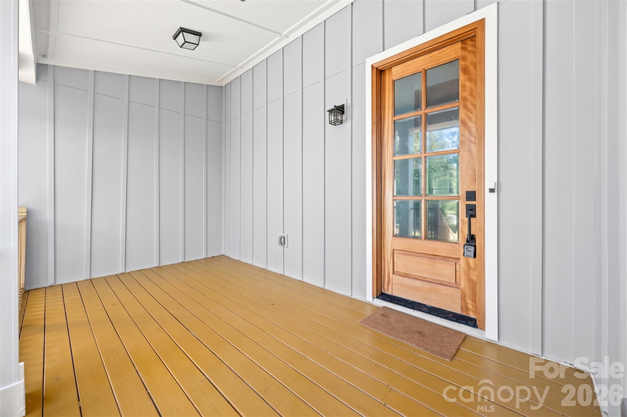 2621 Moon Creek Lane