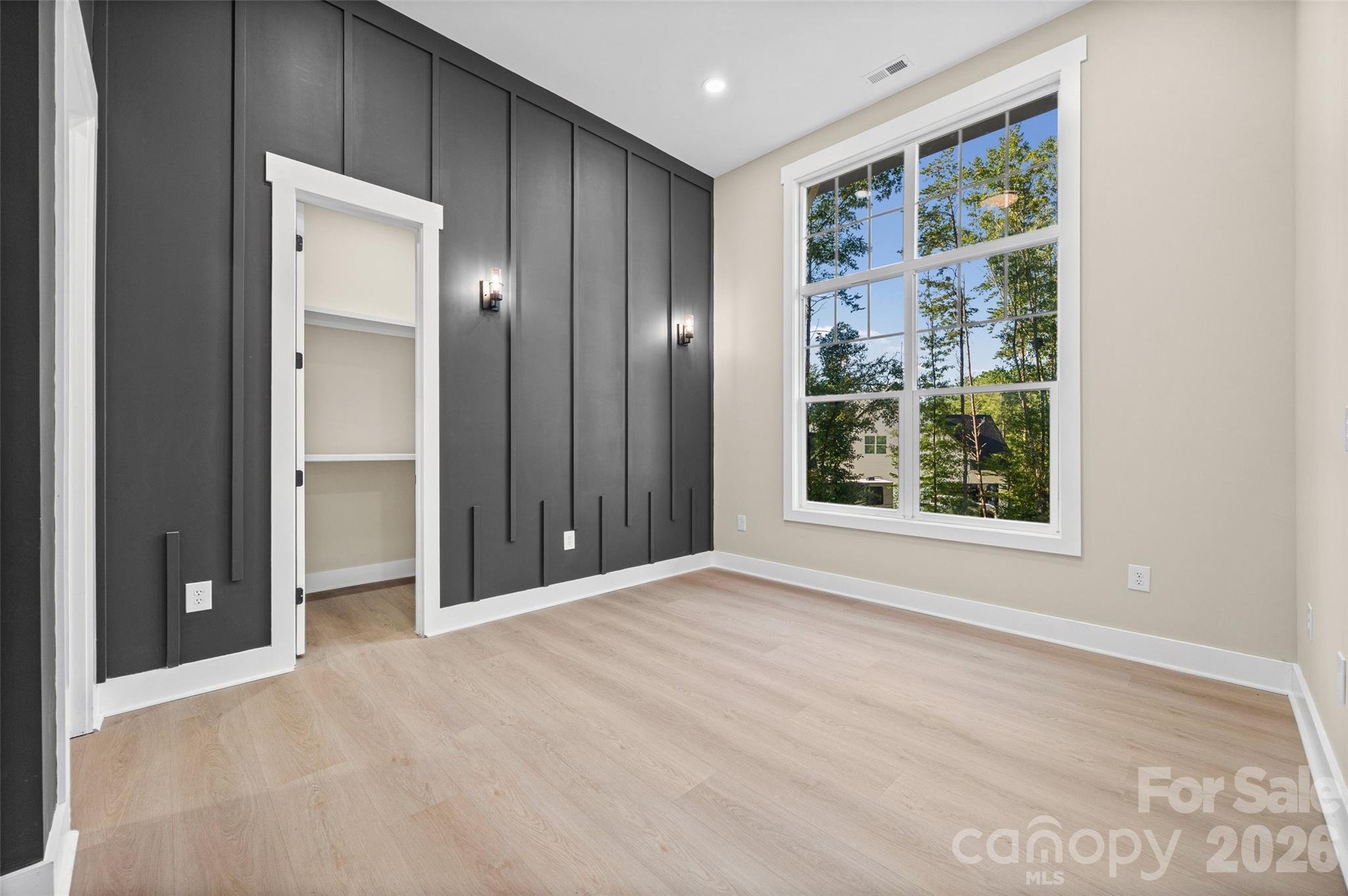 2621 Moon Creek Lane