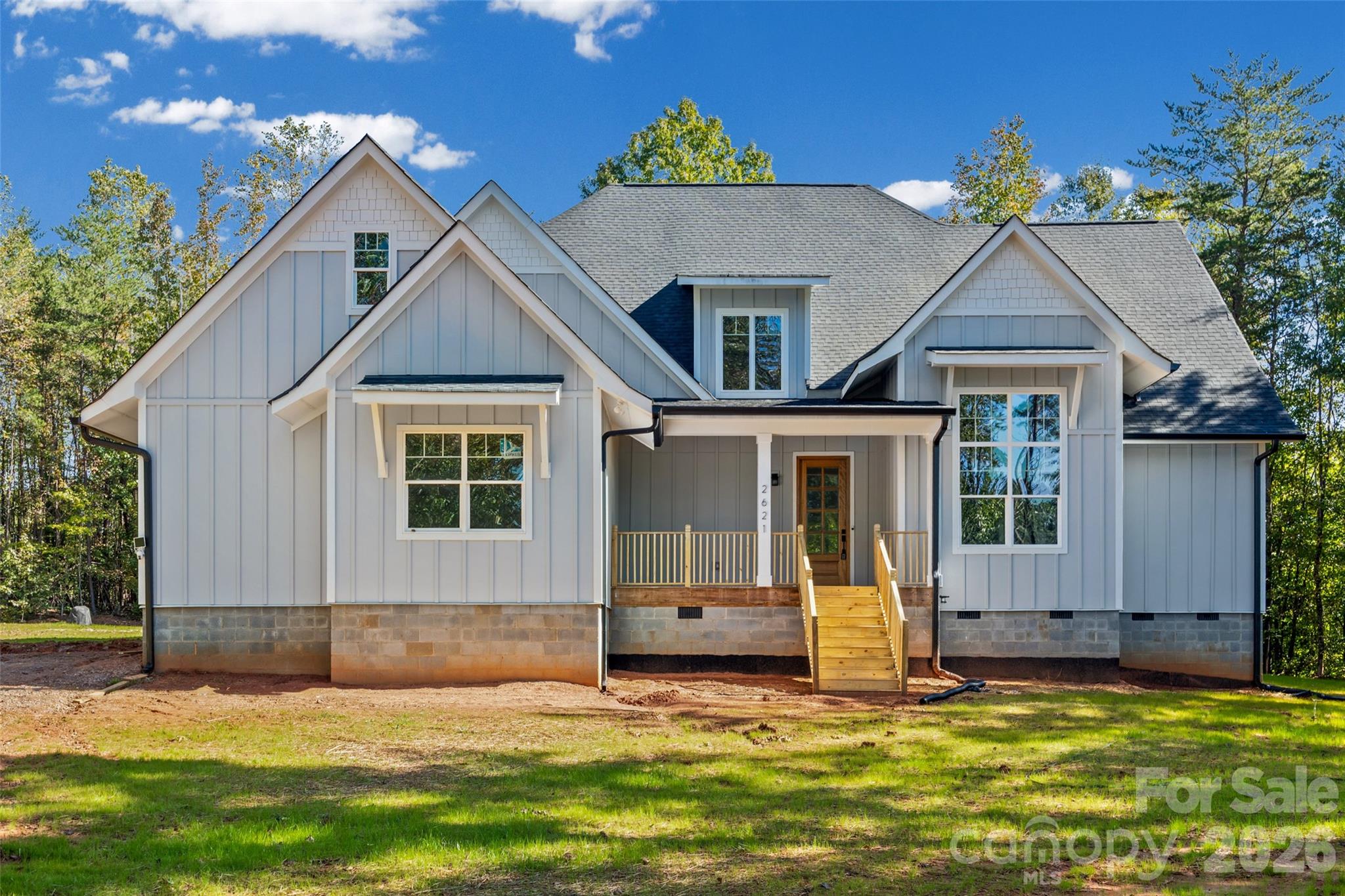 2621 Moon Creek Lane