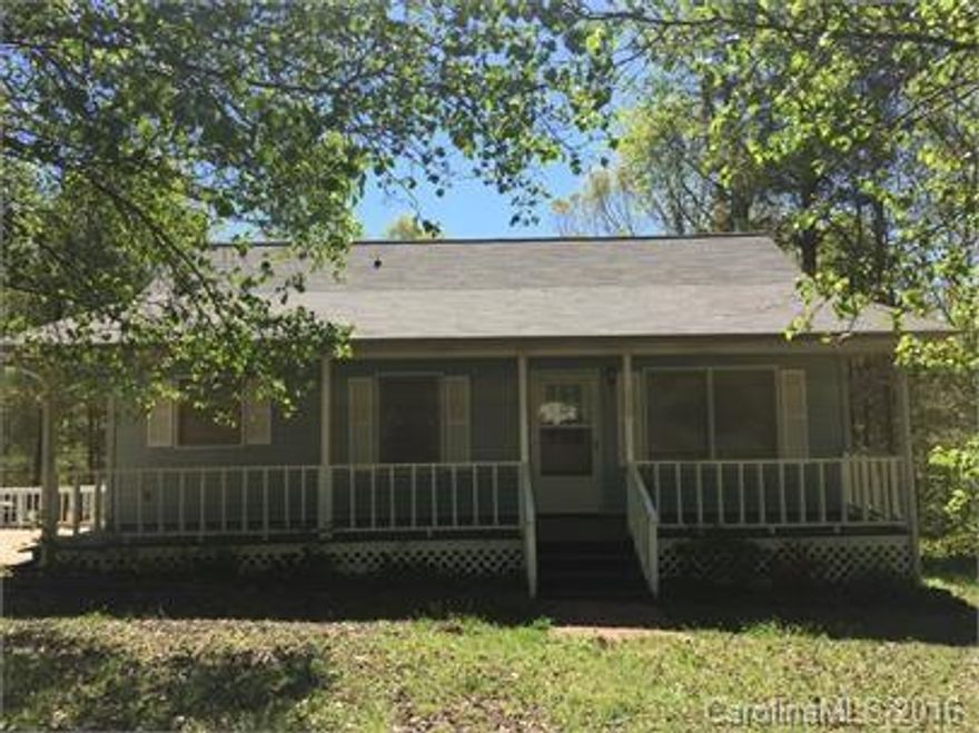 Beautiful 3 bedroom, 1 bathroom home located on a secluded street in desirable Lancaster, SC. Ample parking, nice deck, and great backyard make this a must have!