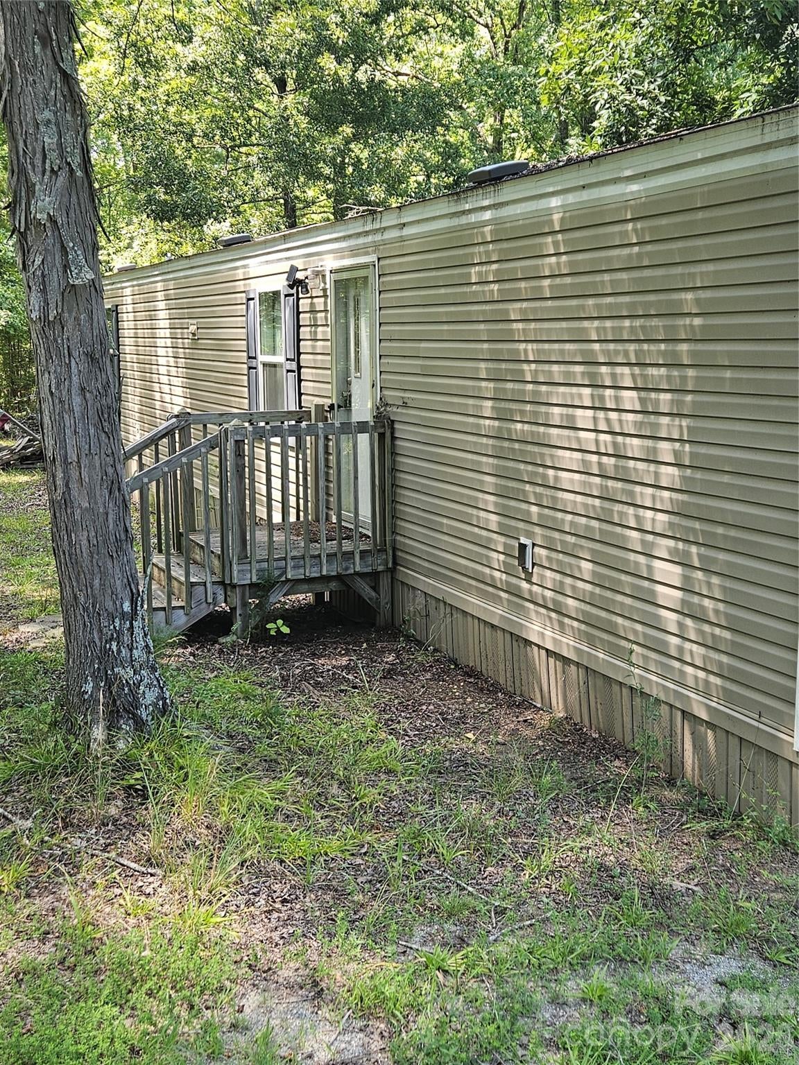 1846 Apple Blossom Road