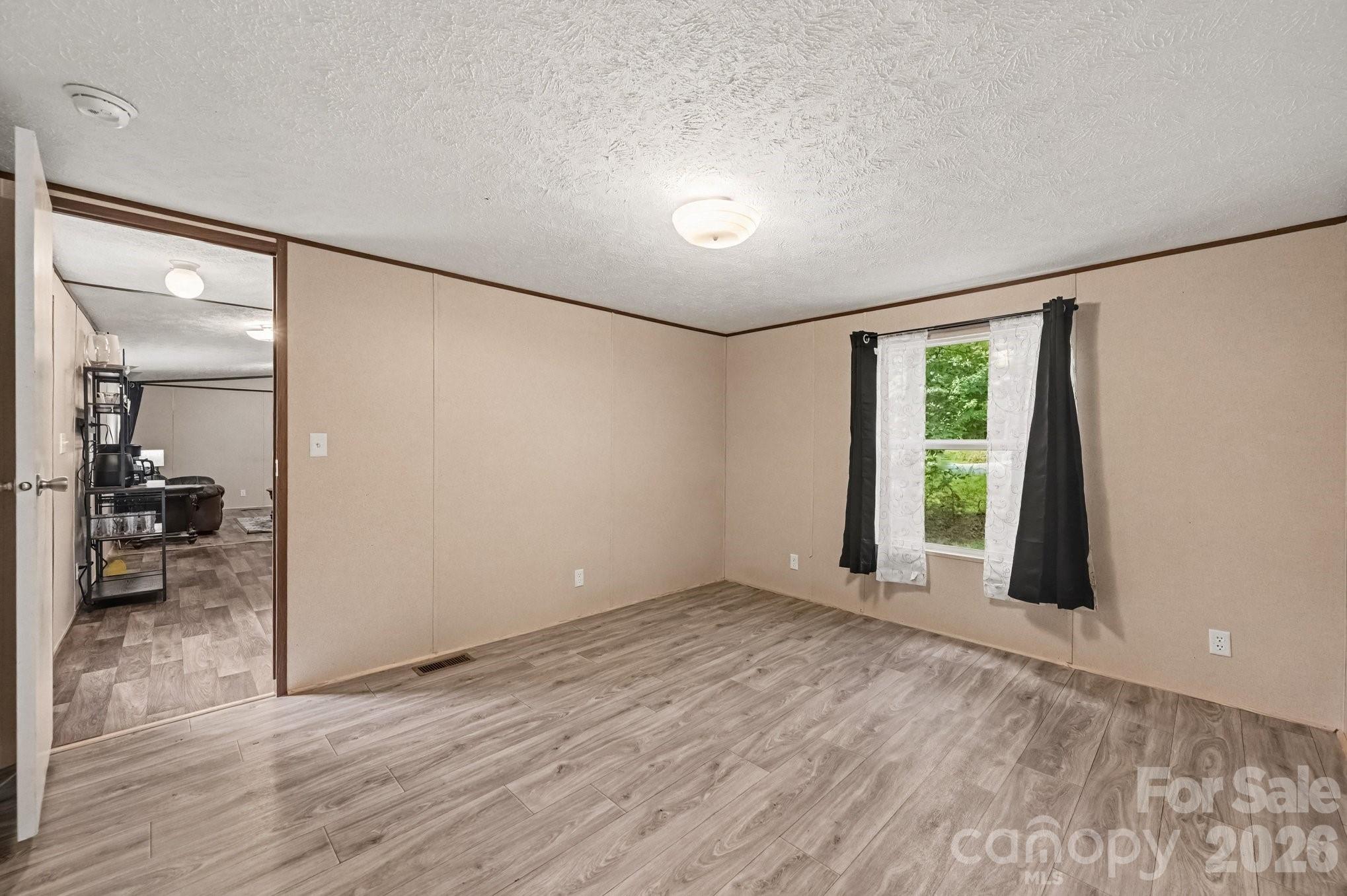 1846 Apple Blossom Road