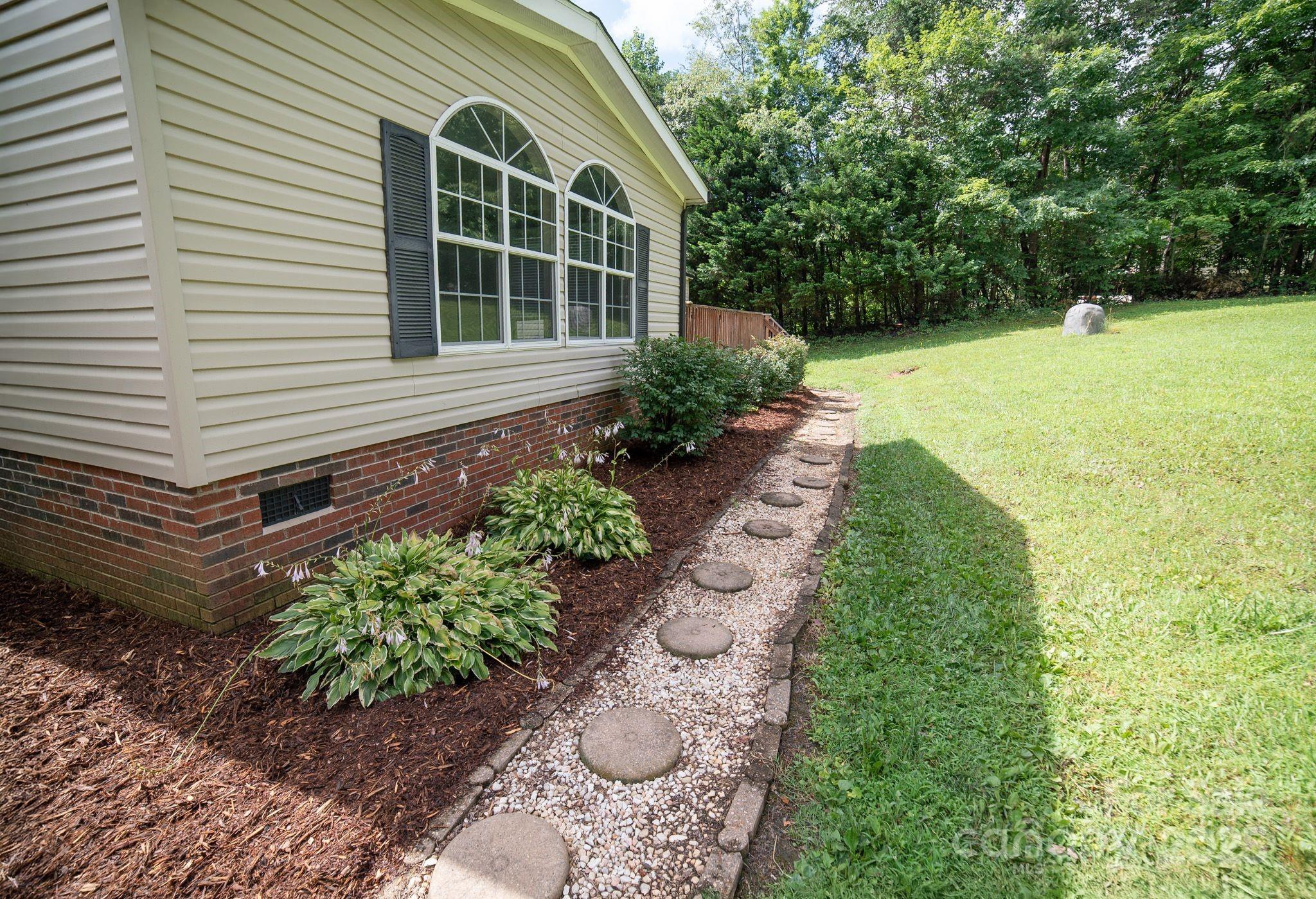 Morganton, North Carolina 28655, United States, 4 Bedrooms Bedrooms, ,2 BathroomsBathrooms,Residential,Active,165351