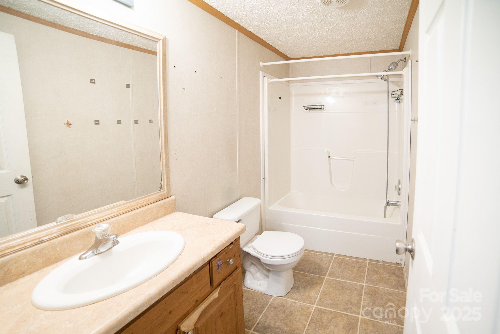 Morganton, North Carolina 28655, United States, 4 Bedrooms Bedrooms, ,2 BathroomsBathrooms,Residential,Active,165351