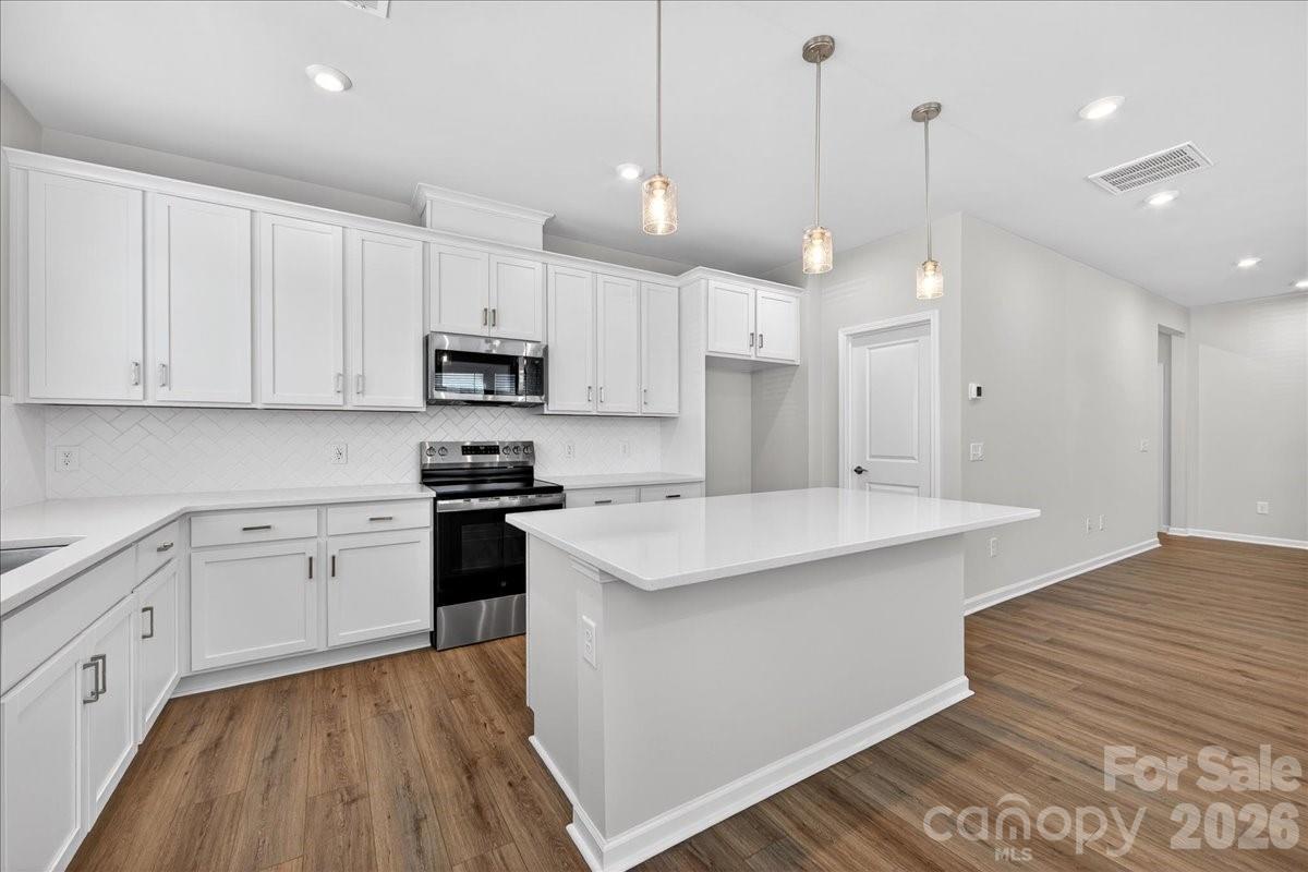 Ellis Townes - Residential