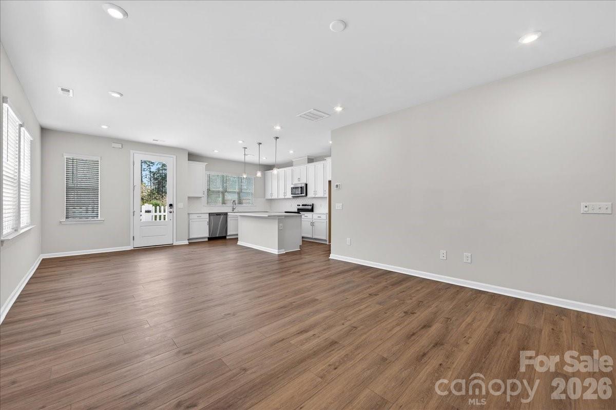 Ellis Townes - Residential