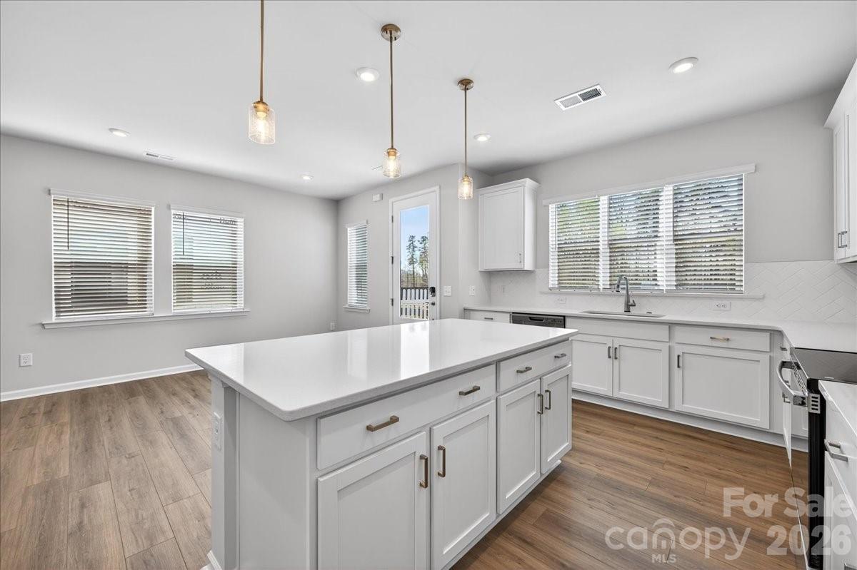 Ellis Townes - Residential