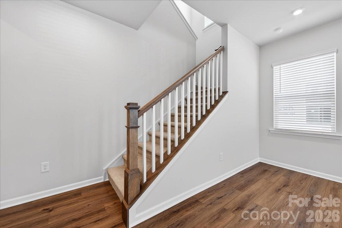 Ellis Townes - Residential