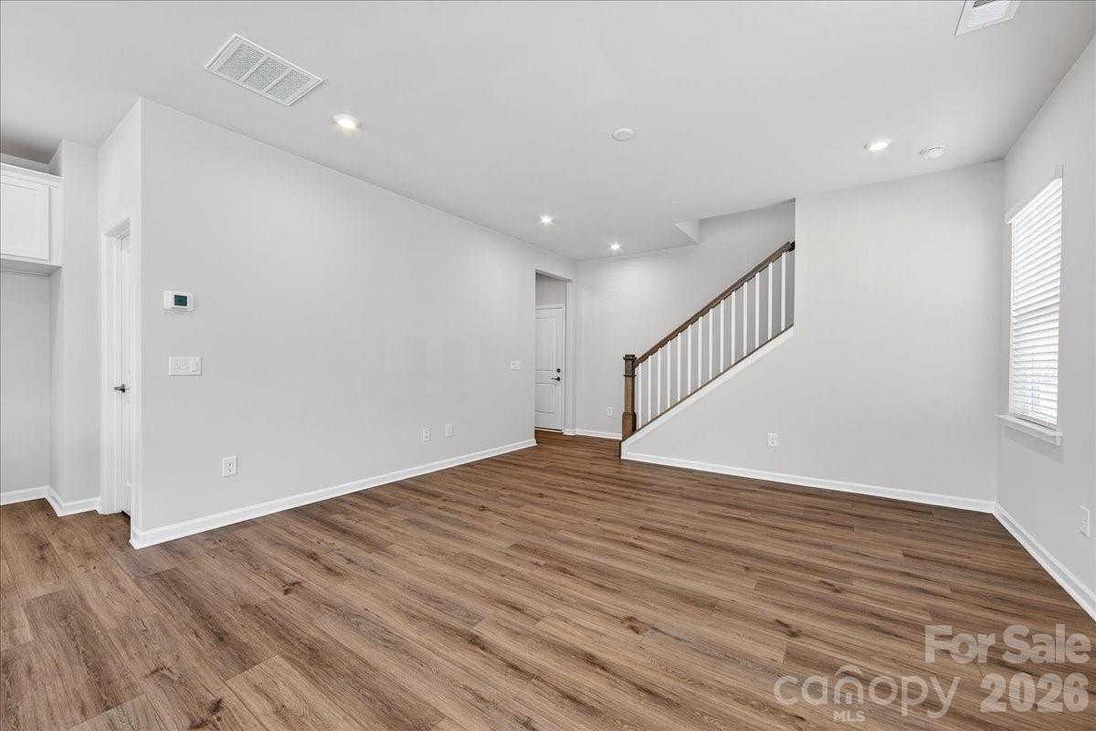 Ellis Townes - Residential