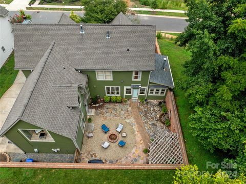 A home in Huntersville