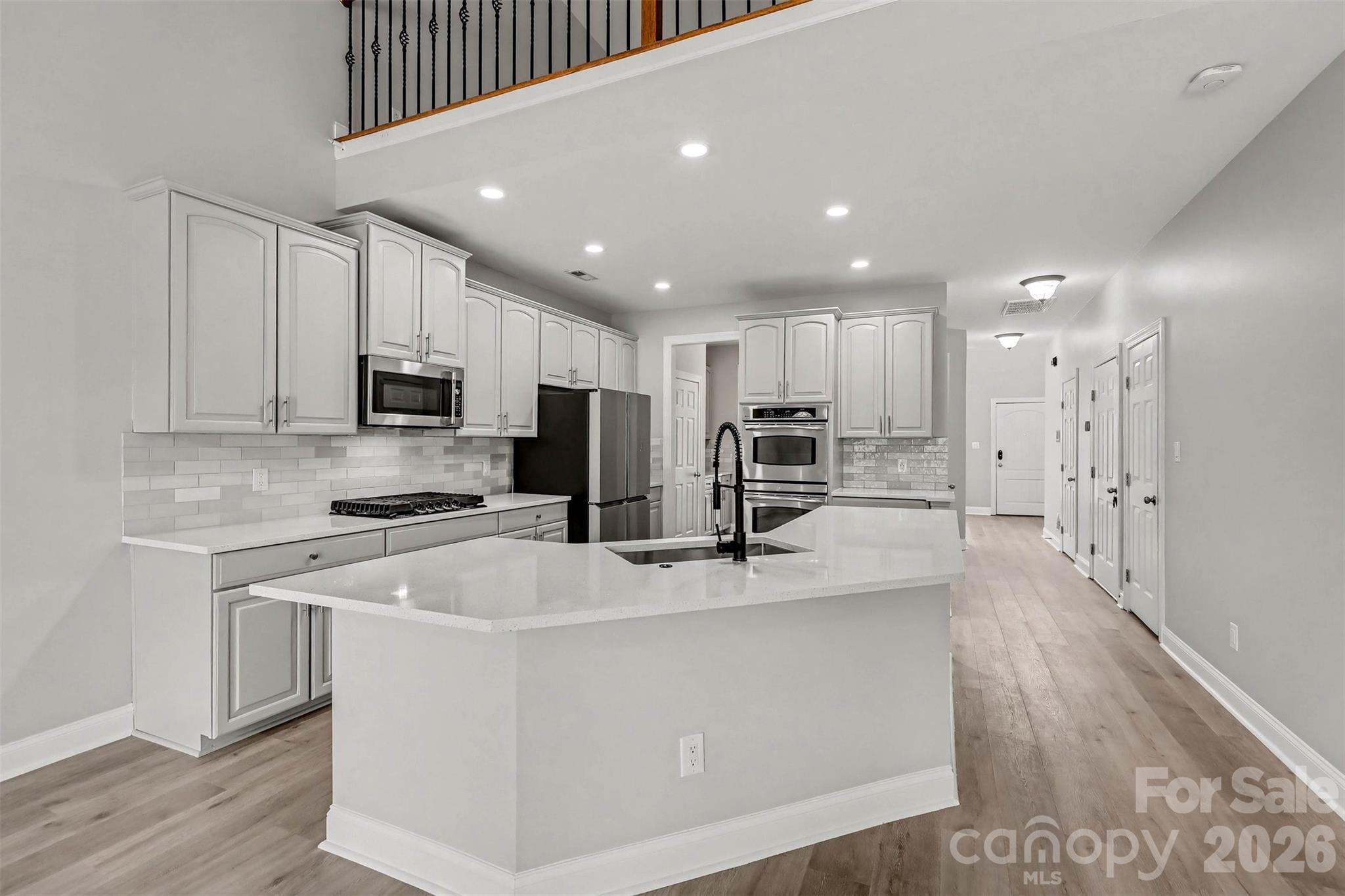 2326 Donnington Lane NW