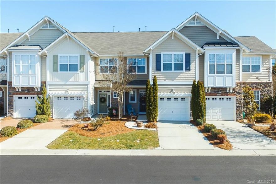 This immaculate townhome in Rock Hill is waiting for you!  Don't wait a second to come see this beautiful home!  Quiet setting but yet so close to I77 and shopping.  3 beautiful bedrooms and 2 baths await you upstairs, along with a cozy living room with fireplace downstairs. Garden tub and separate shower in the master.  Stunning kitchen with a glass tile backsplash!  Do not miss the beautiful screened in porch at the back of the home for peace and serenity with no backyard neighbors!