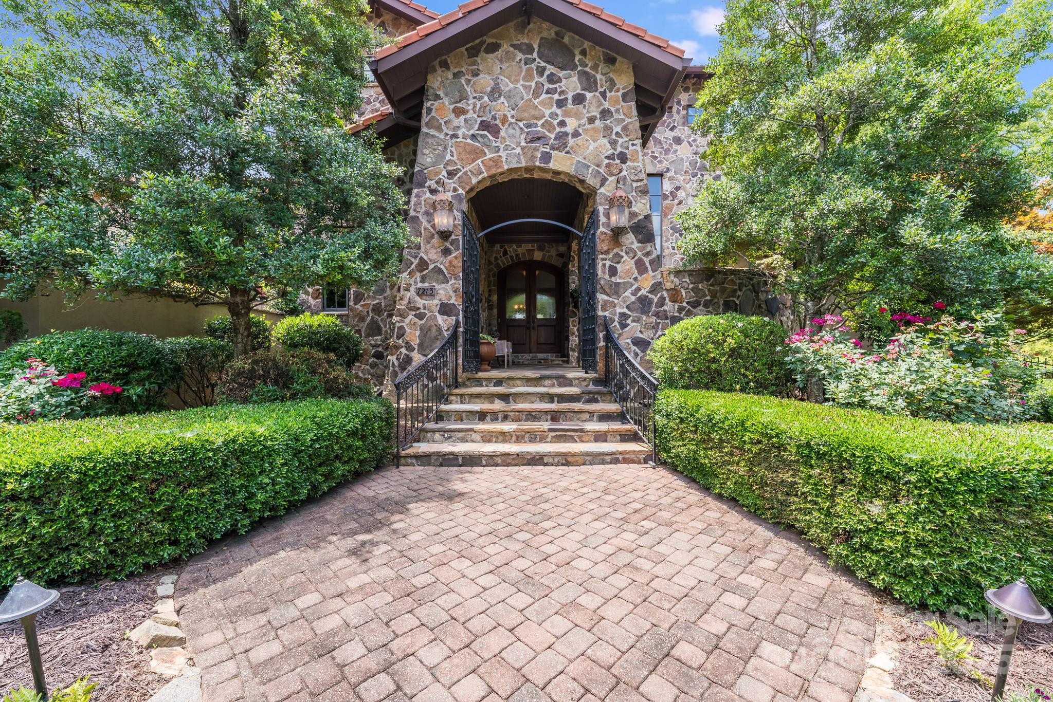 STONECROFT - Residential