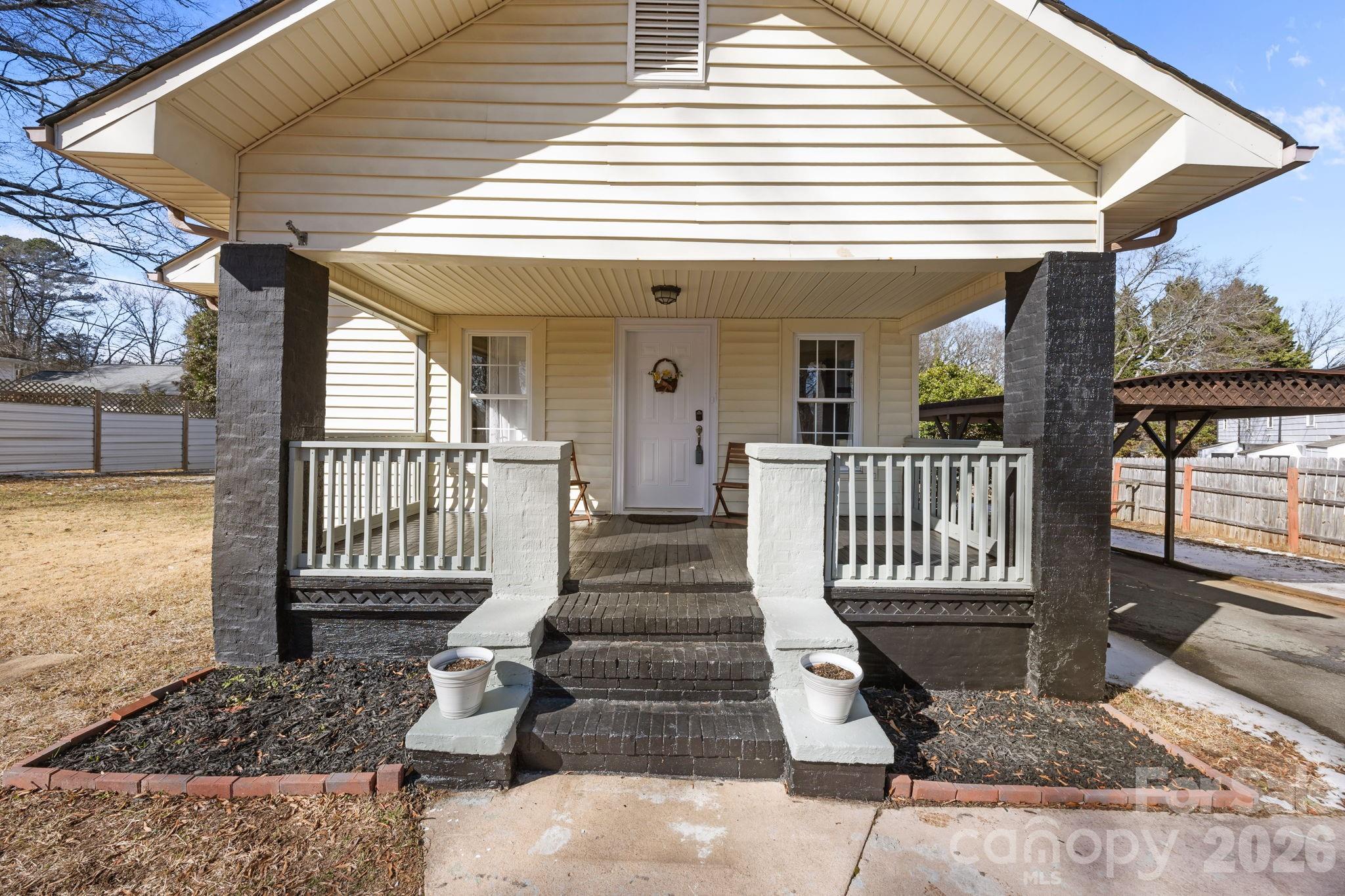 145 Saint Charles Avenue NE