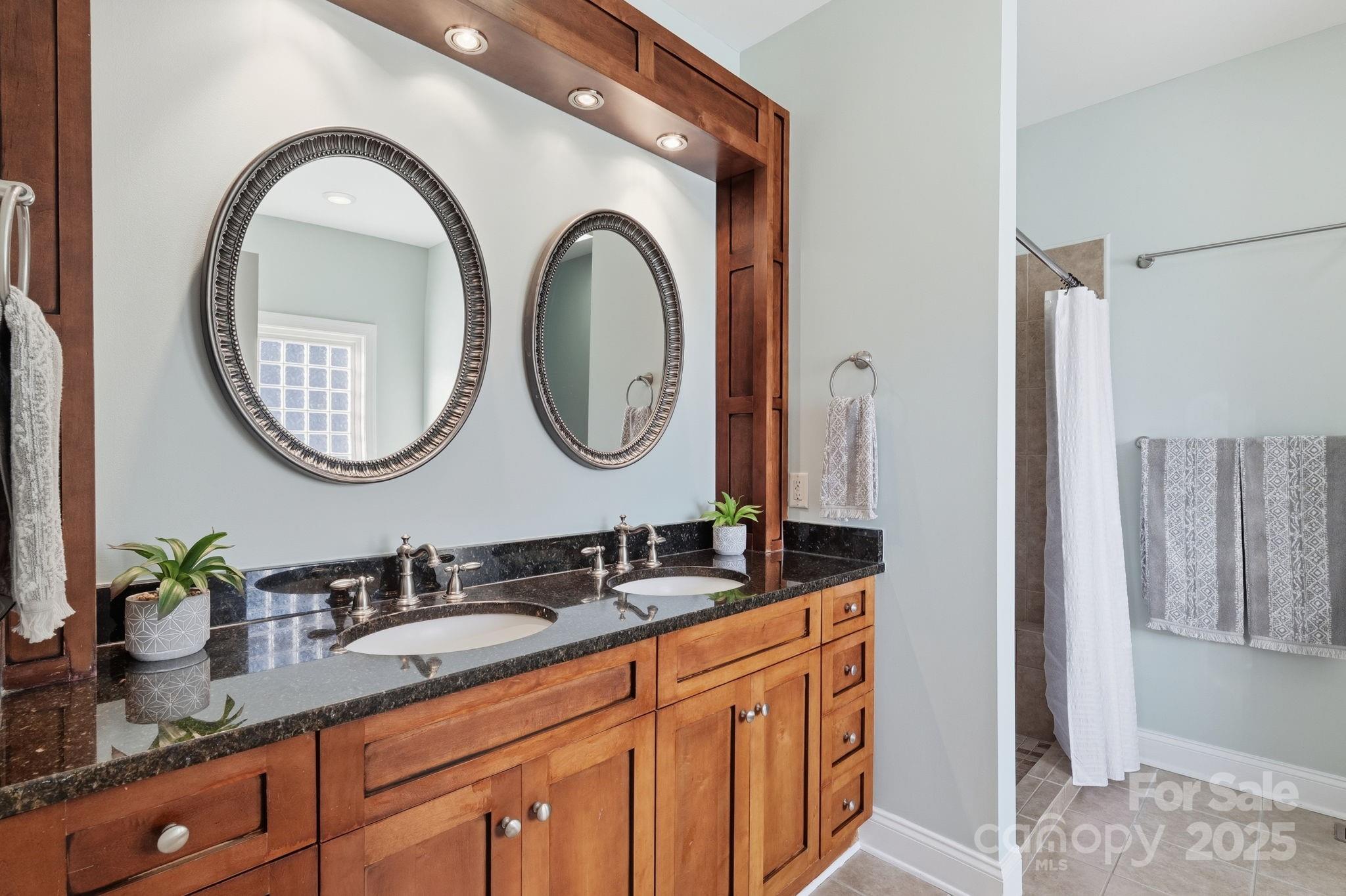 Shadow Wood Estates - Residential