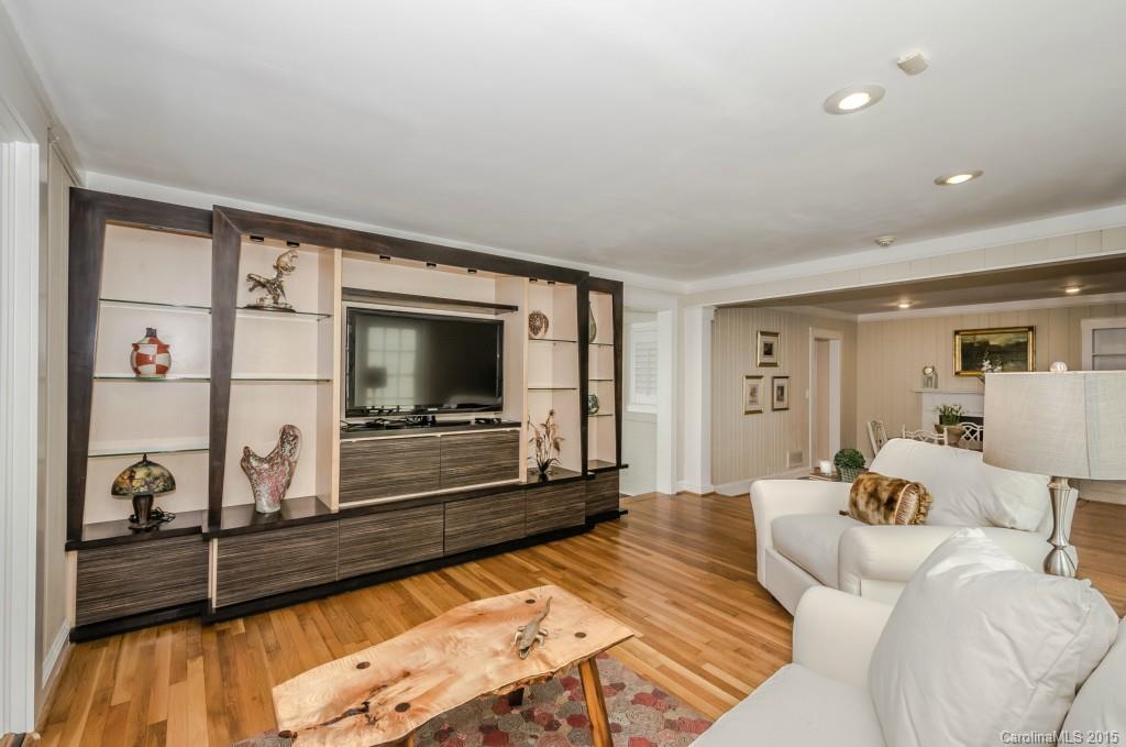 Armstrong Circle - Residential