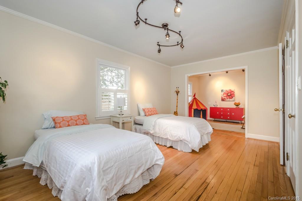 Armstrong Circle - Residential