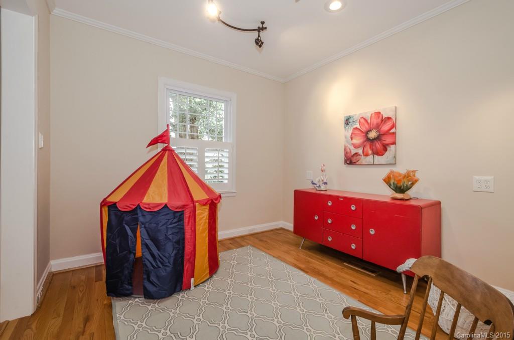 Armstrong Circle - Residential