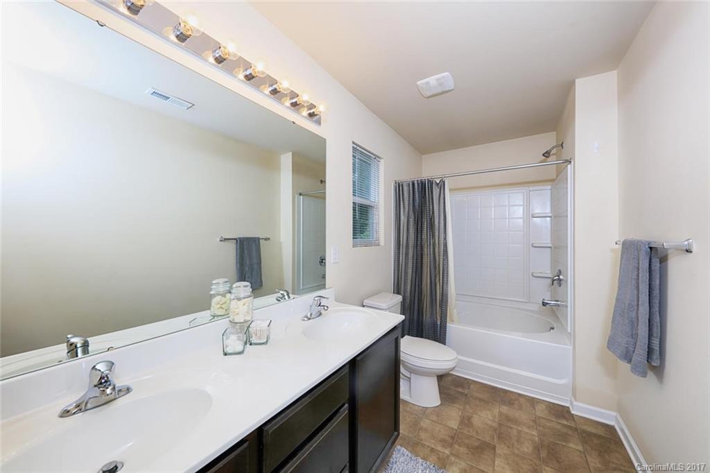 Elizabeth Oaks - Residential