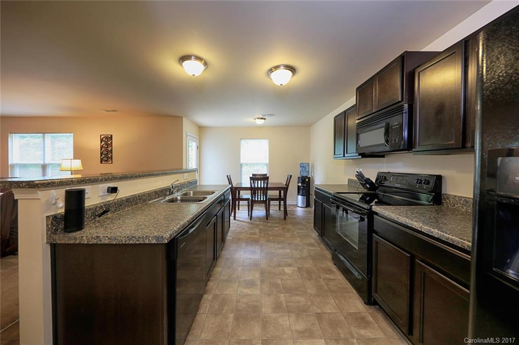 Elizabeth Oaks - Residential