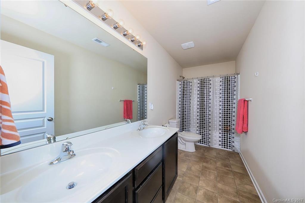 Elizabeth Oaks - Residential